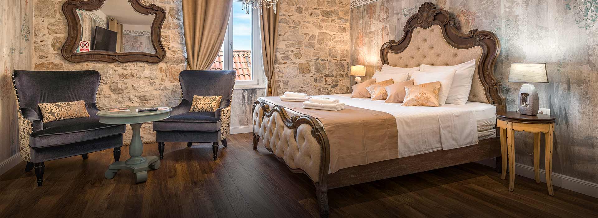 Plaza Marchi Old TOwn Plaza Marchi Old TOwn